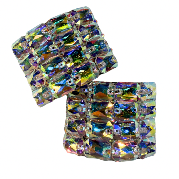 Buckles - Emerald-Cut AB